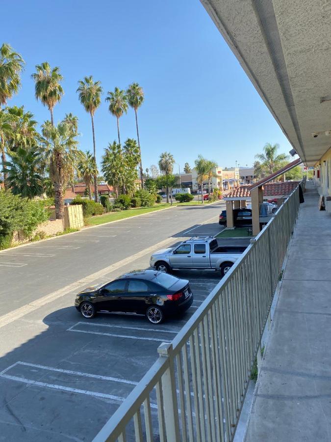Hotel 6 Hemet, Ca 2*