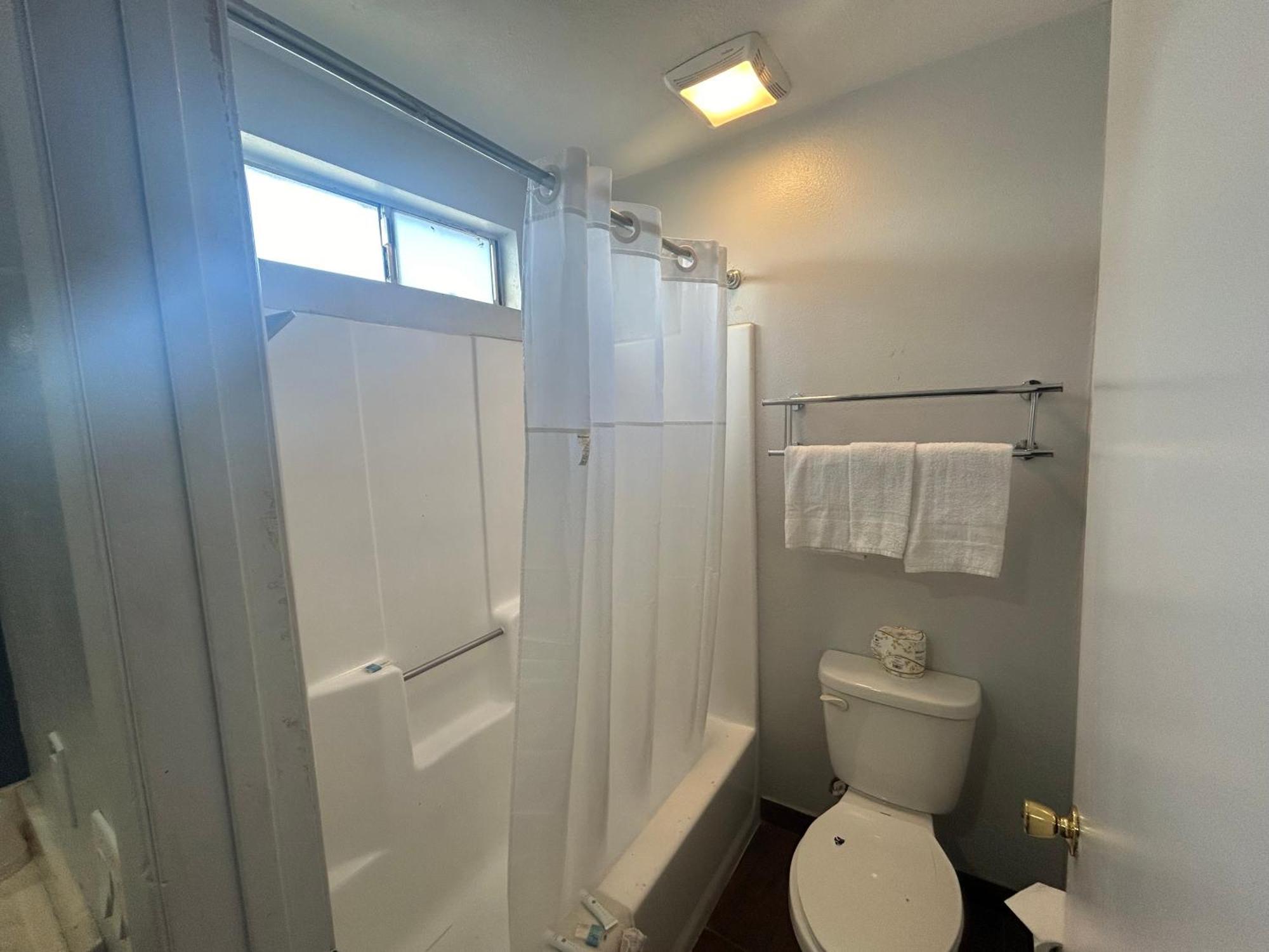 6 Hemet, Ca