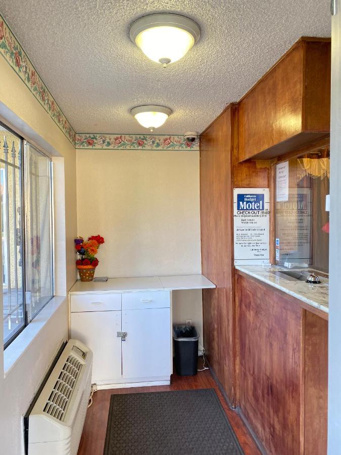 6 Hemet, Ca Hotel Hemet
